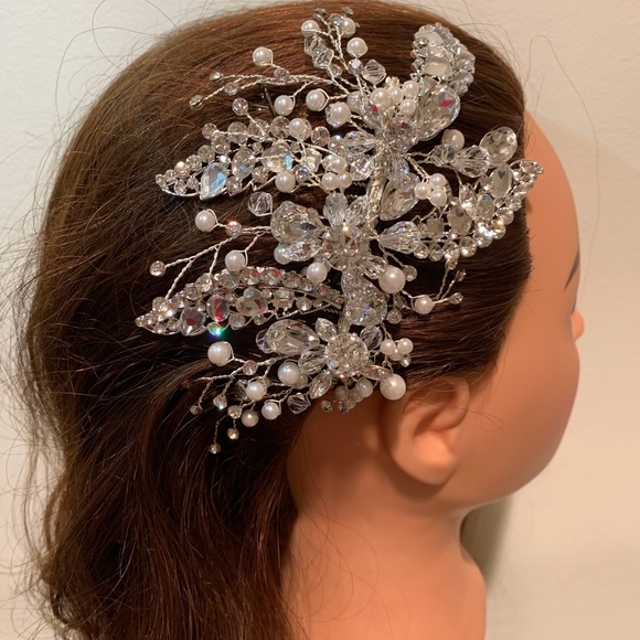 Bridal headpiece - Picture 1 of 4